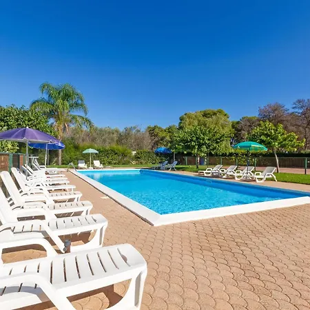 Апартаменты Life In Boncore Торре-Лапилло